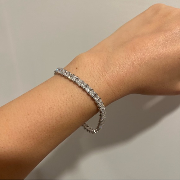 NEW Diamonique Sterling Silver Princess Cuts Tennis Bracelet - Picture 5 of 14